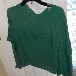 Green shirt extra small from chrlsea28